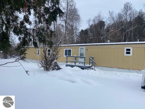 Tiny photo for 1679 Keystone Hills Court, Traverse City, MI 49696 (MLS # 1941815)