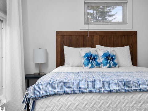 Tiny photo for 128 W Gillis Street #9, Traverse City, MI 49684 (MLS # 1948582)