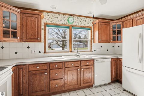 Tiny photo for 137 Fox Drive, St Louis, MI 48880 (MLS # 1943224)