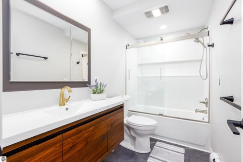 Tiny photo for 413415 Leelanau Ave, Frankfort, MI 49635 (MLS # 1942678)