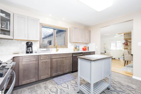 Tiny photo for 413415 Leelanau Ave, Frankfort, MI 49635 (MLS # 1942678)