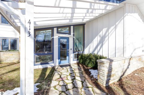 Tiny photo for 413415 Leelanau Ave, Frankfort, MI 49635 (MLS # 1942678)