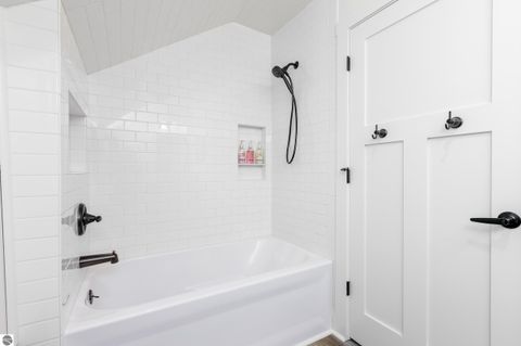 Tiny photo for 413415 Leelanau Ave, Frankfort, MI 49635 (MLS # 1942678)