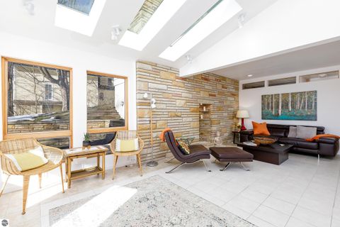 Tiny photo for 413415 Leelanau Ave, Frankfort, MI 49635 (MLS # 1942678)