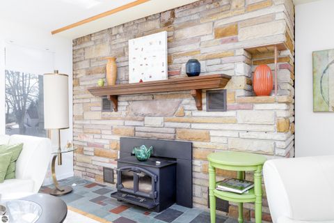 Tiny photo for 413415 Leelanau Ave, Frankfort, MI 49635 (MLS # 1942678)