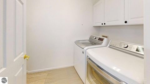 Tiny photo for 1667 E Gaylord Street, Mt Pleasant, MI 48858 (MLS # 1942898)