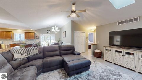 Tiny photo for 1667 E Gaylord Street, Mt Pleasant, MI 48858 (MLS # 1942898)