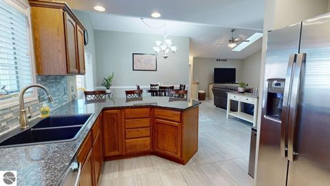 Tiny photo for 1667 E Gaylord Street, Mt Pleasant, MI 48858 (MLS # 1942898)