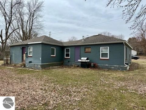 Tiny photo for 711 Mechanic Street, Alma, MI 48801 (MLS # 1942662)