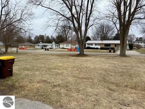 Tiny photo for 711 Mechanic Street, Alma, MI 48801 (MLS # 1942662)