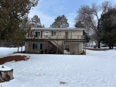 Photo of 4921 Carpenter Road, Tawas City, MI 48763 (MLS # 1942387)