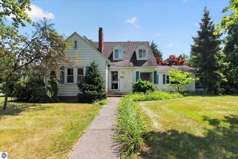 Photo of 418 N Mercantile Street, Carson City, MI 48811 (MLS # 1948961)