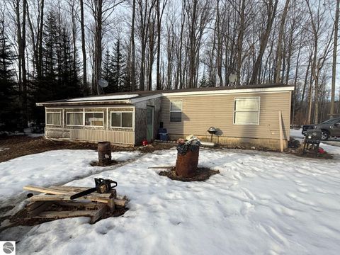Tiny photo for 6645 N Northway Road, Lake City, MI 49651 (MLS # 1943113)