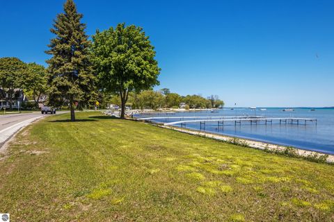 Tiny photo for 340 S East Bay Boulevard, Traverse City, MI 49686 (MLS # 1945753)