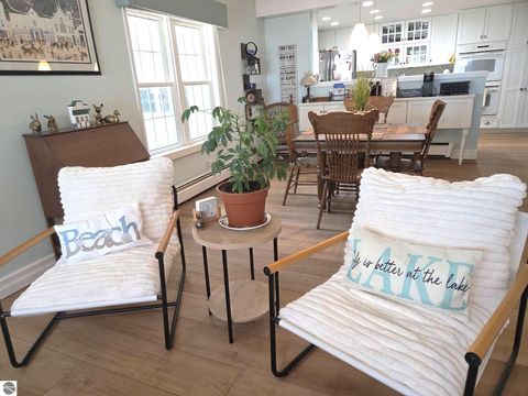Tiny photo for 340 S East Bay Boulevard, Traverse City, MI 49686 (MLS # 1945753)