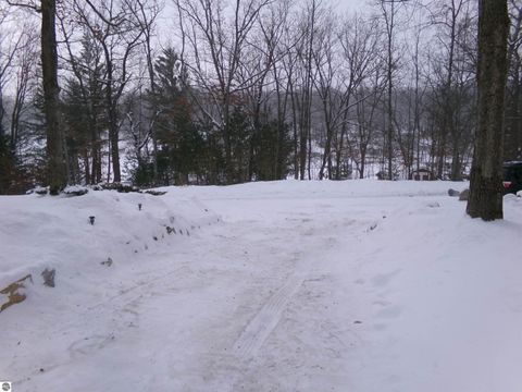 Tiny photo for 992 Lake Street, Harrison, MI 48625 (MLS # 1941767)