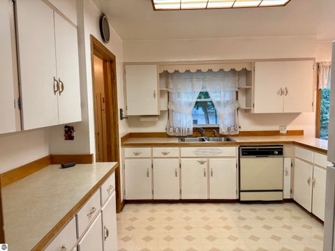 Tiny photo for 409 N Front Street, Lake City, MI 49651 (MLS # 1950043)