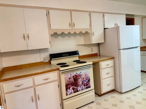 Tiny photo for 409 N Front Street, Lake City, MI 49651 (MLS # 1950043)