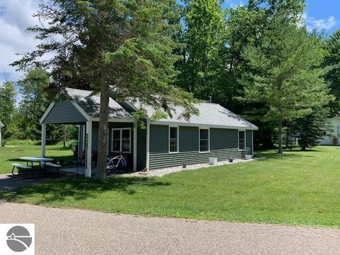Photo of 306 Lakewood Drive, East Tawas, MI 48730 (MLS # 1944215)