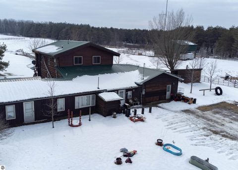 Tiny photo for 6757 19 Mile Road, Marion, MI 49665 (MLS # 1942774)