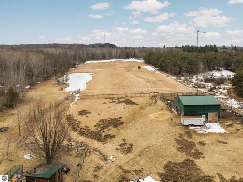 Tiny photo for 6757 19 Mile Road, Marion, MI 49665 (MLS # 1942774)