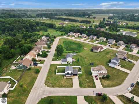 Tiny photo for 5113 Bridle Lane, Mt Pleasant, MI 48858 (MLS # 1948147)
