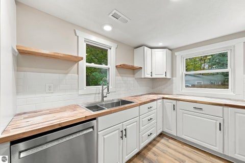 Tiny photo for 8530 W Sapphire Avenue, Lake City, MI 49651 (MLS # 1951671)