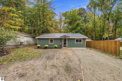 Tiny photo for 8530 W Sapphire Avenue, Lake City, MI 49651 (MLS # 1951671)