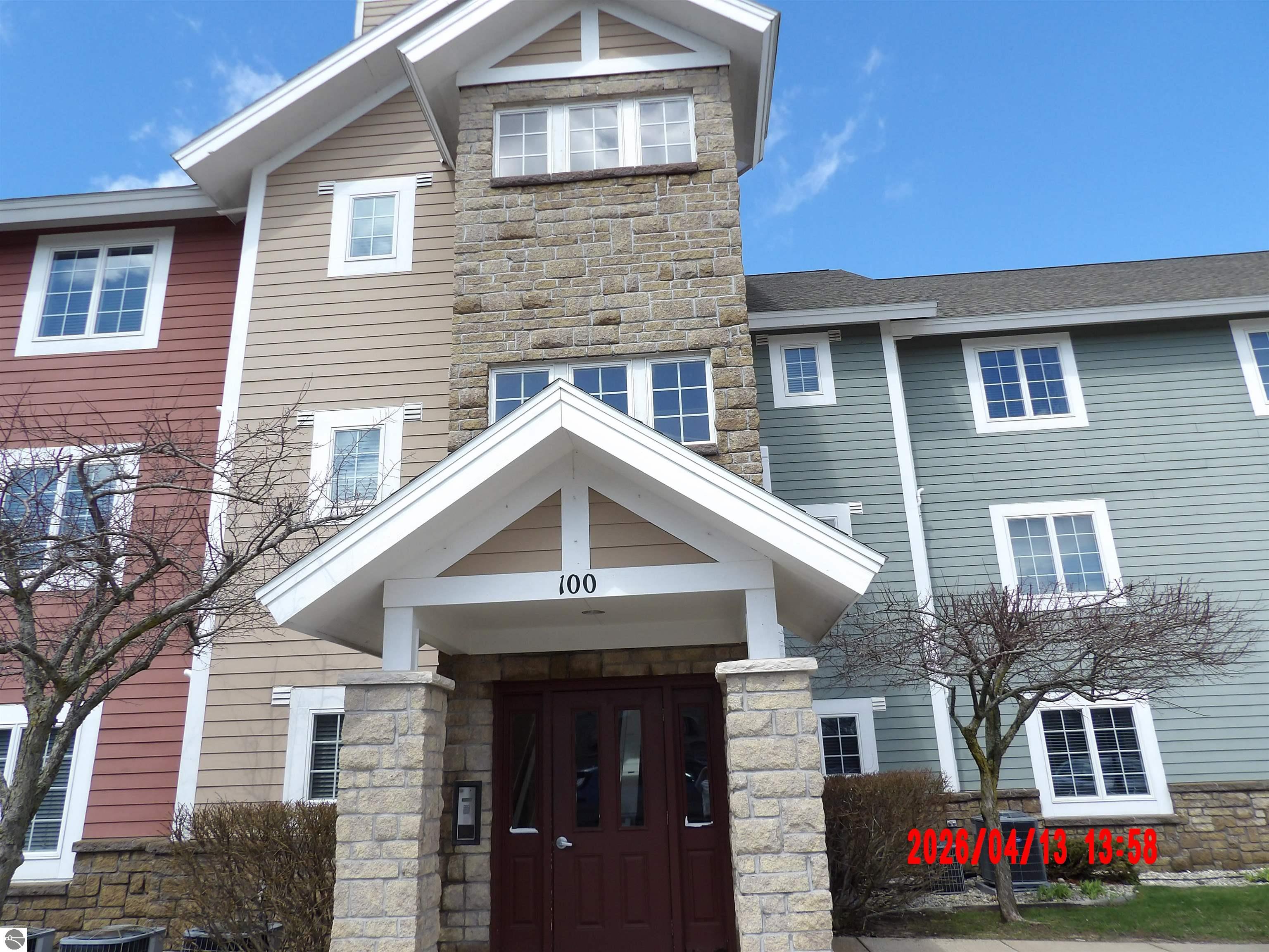 Photo 1 of 18 — 1246 Sunnyside Drive 102, wk 4, Cadillac, MI 49601