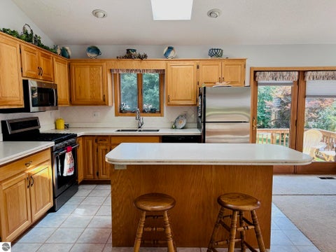 Tiny photo for 465 Saint Andrews Drive, Gladwin, MI 48624 (MLS # 1949975)