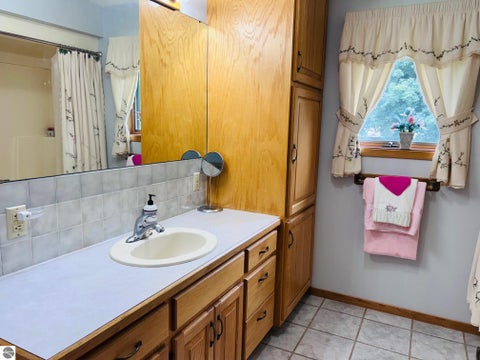 Tiny photo for 465 Saint Andrews Drive, Gladwin, MI 48624 (MLS # 1949975)