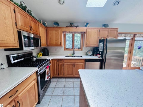 Tiny photo for 465 Saint Andrews Drive, Gladwin, MI 48624 (MLS # 1949975)