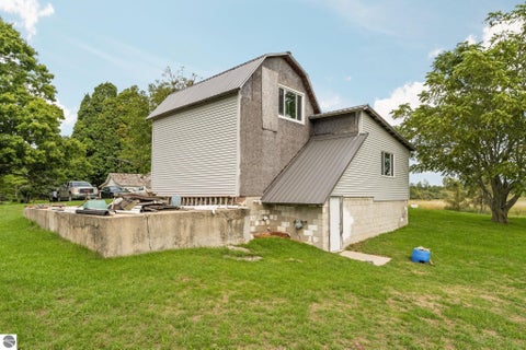 Tiny photo for 9425 W Coleman RD, Lake, MI 48632 (MLS # 1950375)