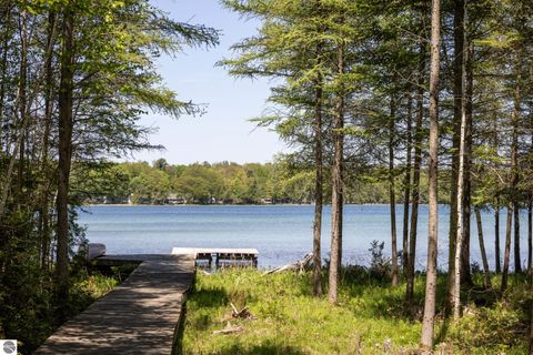Tiny photo for 220 W Harbor Highway, Maple City, MI 49664 (MLS # 1945861)
