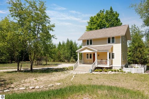 Tiny photo for 220 W Harbor Highway, Maple City, MI 49664 (MLS # 1945861)