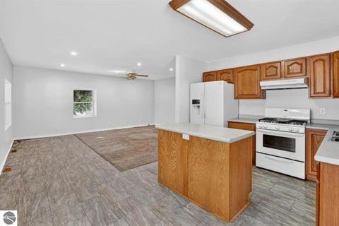 Tiny photo for 1647 N Huron Road, Tawas City, MI 48763 (MLS # 1942337)