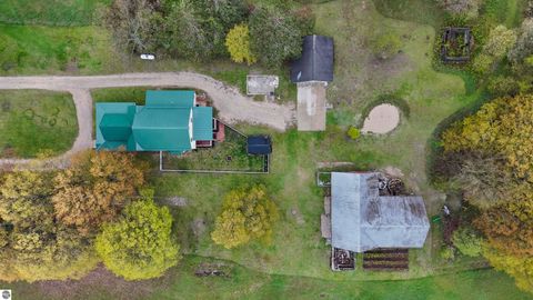 Tiny photo for 9901 S 41 Road, Cadillac, MI 49601 (MLS # 1945142)