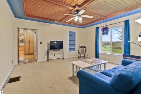 Tiny photo for 9901 S 41 Road, Cadillac, MI 49601 (MLS # 1945142)