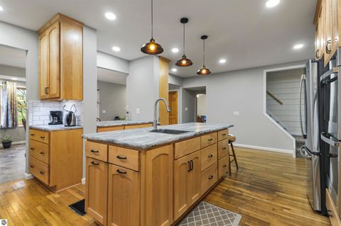 Tiny photo for 9901 S 41 Road, Cadillac, MI 49601 (MLS # 1945142)