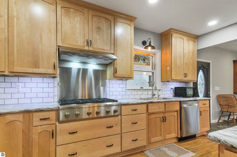Tiny photo for 9901 S 41 Road, Cadillac, MI 49601 (MLS # 1945142)