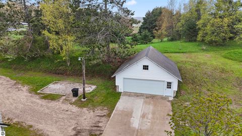 Tiny photo for 9901 S 41 Road, Cadillac, MI 49601 (MLS # 1945142)