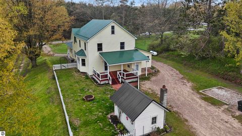 Tiny photo for 9901 S 41 Road, Cadillac, MI 49601 (MLS # 1945142)