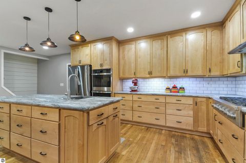 Tiny photo for 9901 S 41 Road, Cadillac, MI 49601 (MLS # 1945142)