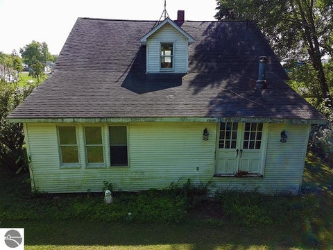 Tiny photo for 208 Garfield Street, Prescott, MI 48756 (MLS # 1950122)