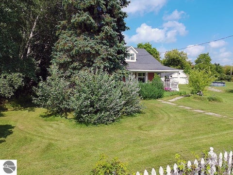Tiny photo for 208 Garfield Street, Prescott, MI 48756 (MLS # 1950122)