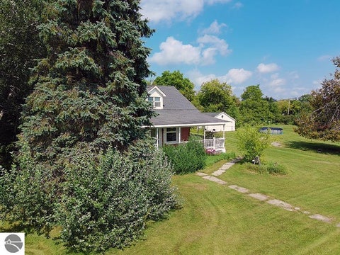 Tiny photo for 208 Garfield Street, Prescott, MI 48756 (MLS # 1950122)