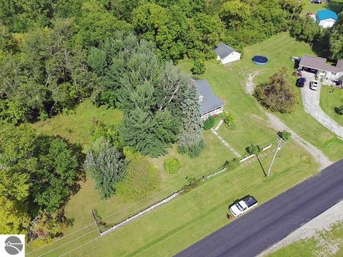 Tiny photo for 208 Garfield Street, Prescott, MI 48756 (MLS # 1950122)