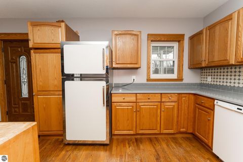 Tiny photo for 632 E Michigan Street, Farwell, MI 48622 (MLS # 1942777)