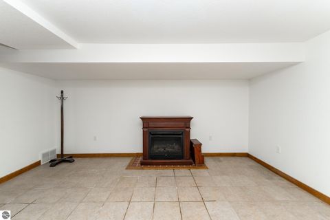 Tiny photo for 632 E Michigan Street, Farwell, MI 48622 (MLS # 1942777)