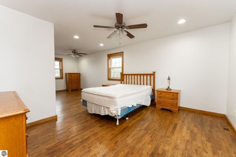 Tiny photo for 632 E Michigan Street, Farwell, MI 48622 (MLS # 1942777)